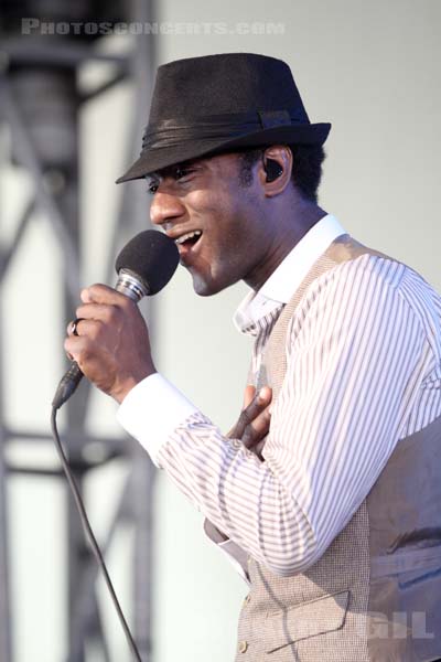 ALOE BLACC - 2011-06-26 - PARIS - Hippodrome de Longchamp - 